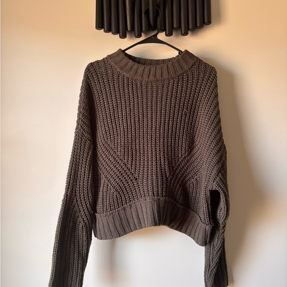Moon & Madison… Relaxed Ribbed Crewneck Sweater in Chocolate Brown